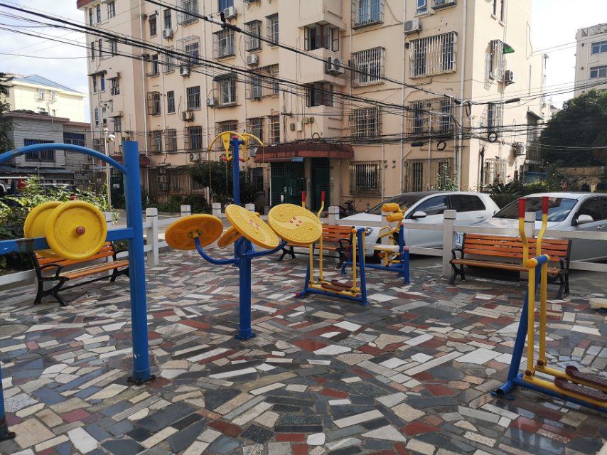 新德五村健身點(diǎn)