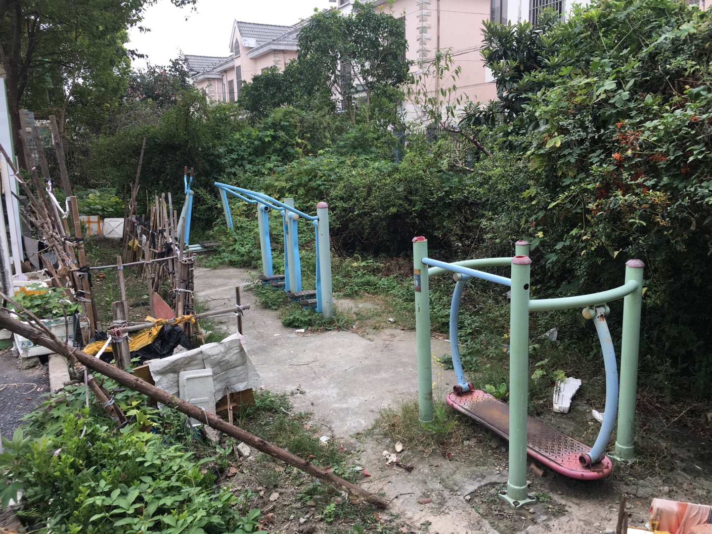 新東苑三村健身點(diǎn)