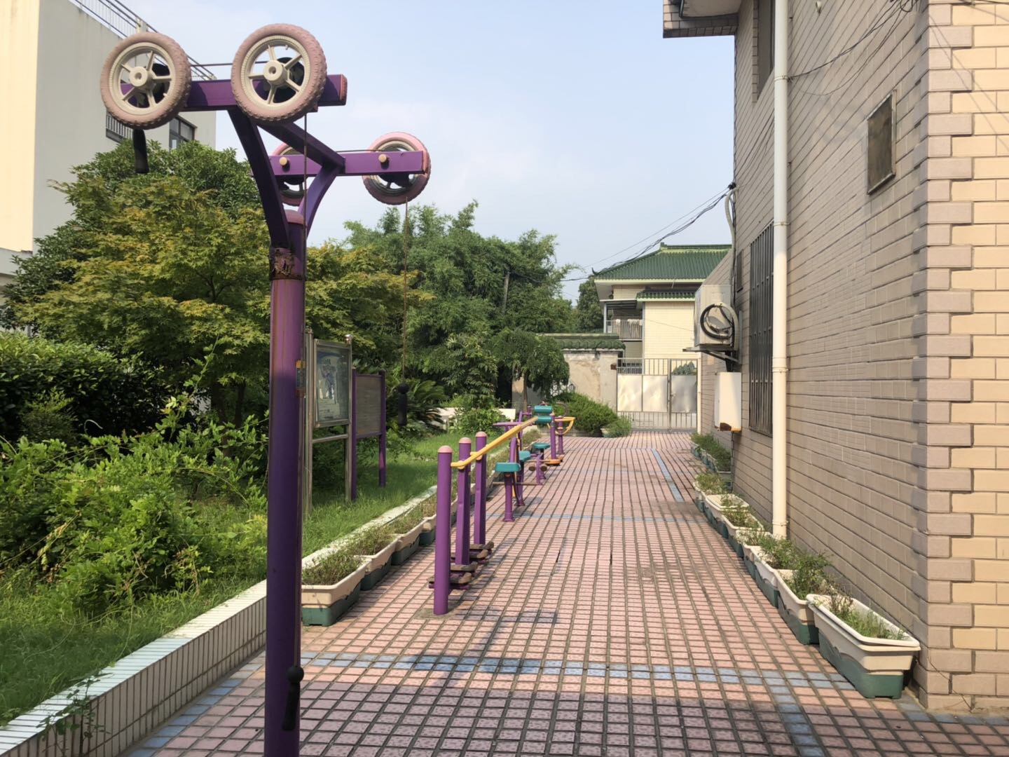 鎮(zhèn)衛(wèi)生中心健身苑點(diǎn)