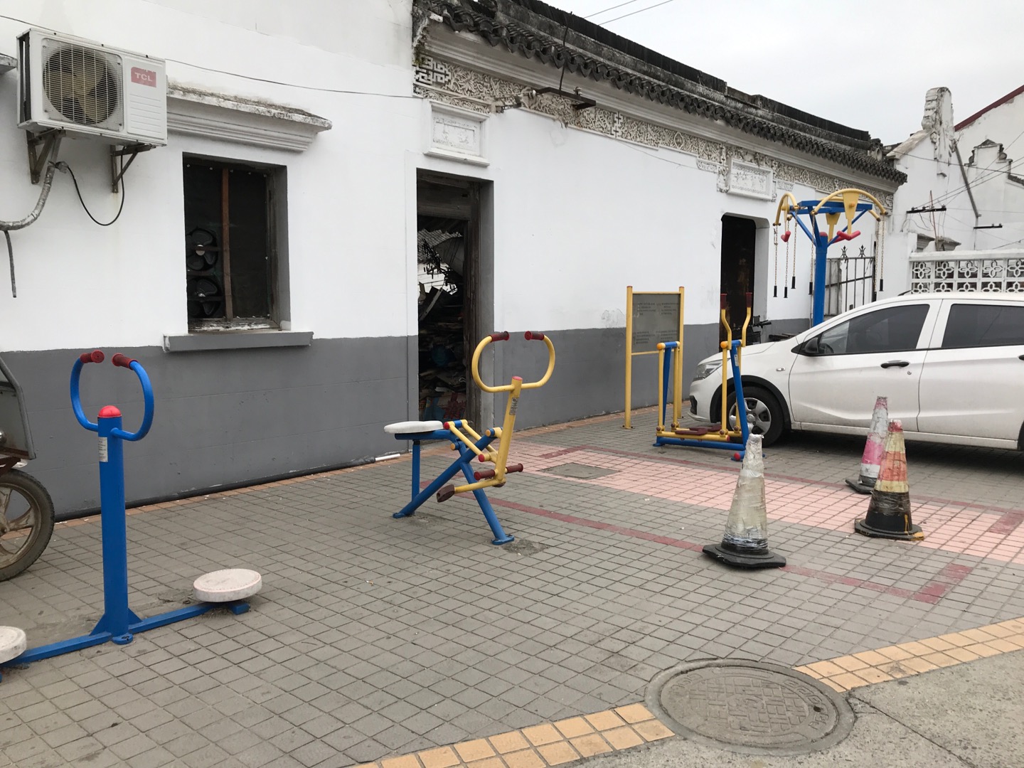 新星七隊(duì)健身點(diǎn)