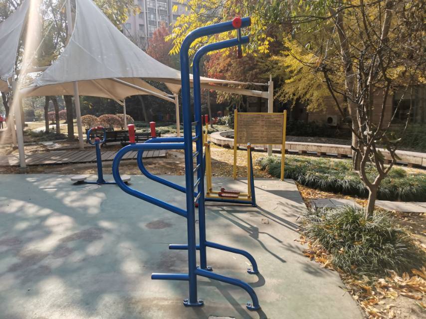 多功能訓(xùn)練器