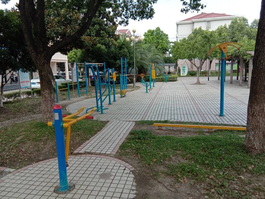 石岡社區(qū)餐廳市民健身點(diǎn)