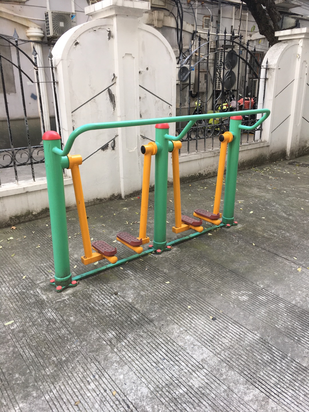 兩聯(lián)漫步機(jī)