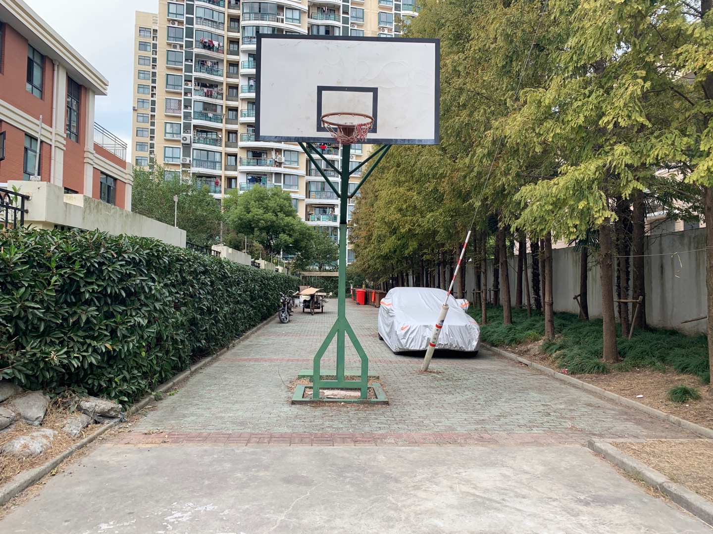 南行居委健身家園