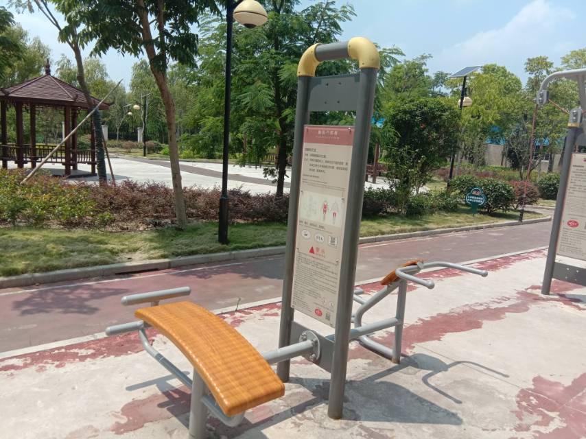 腹肌訓(xùn)練器