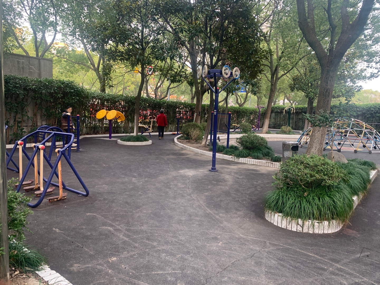 聽潮五村健身點(diǎn)