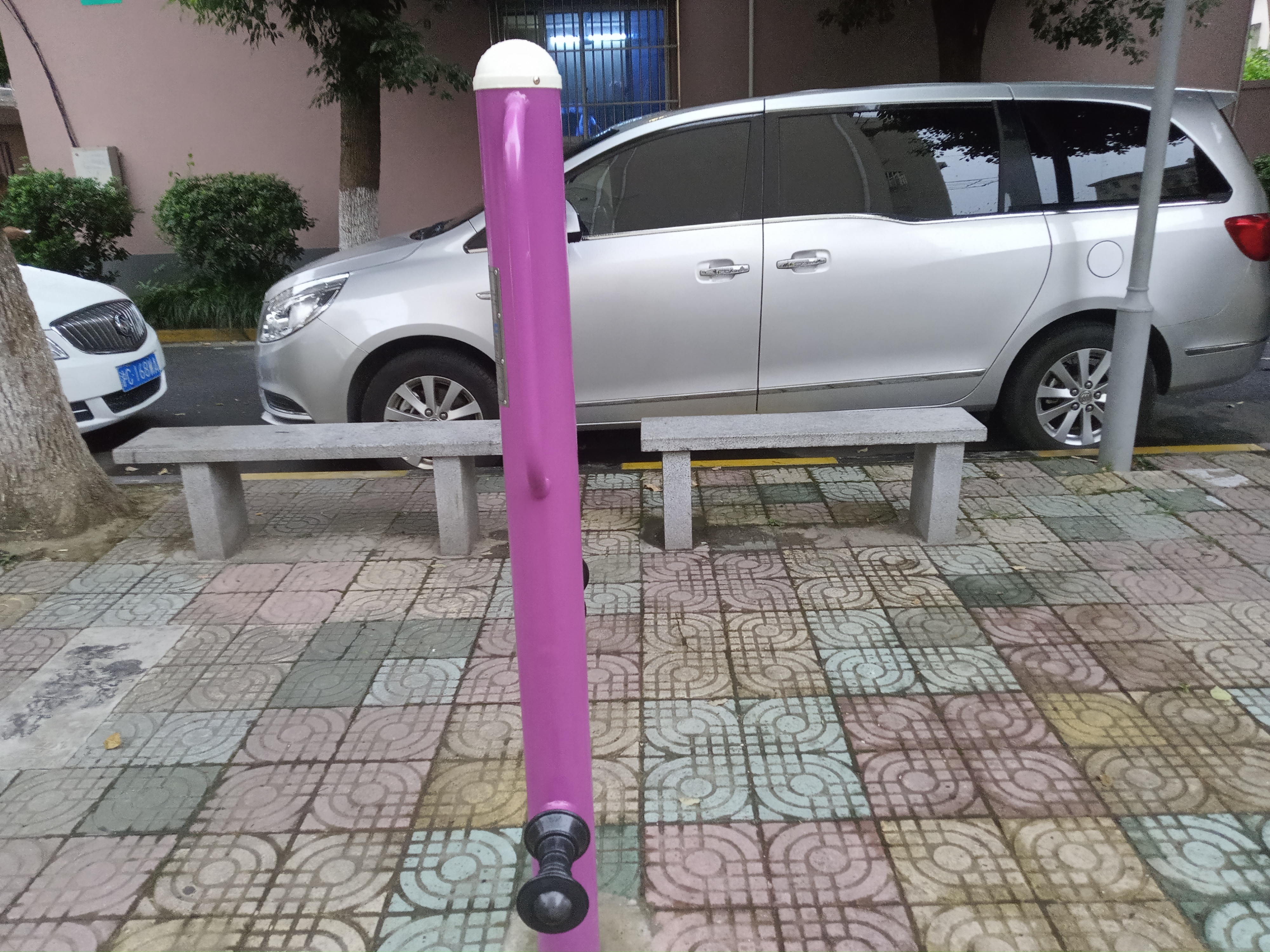 腿部按摩訓(xùn)練器