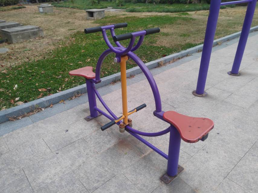 下肢訓(xùn)練器