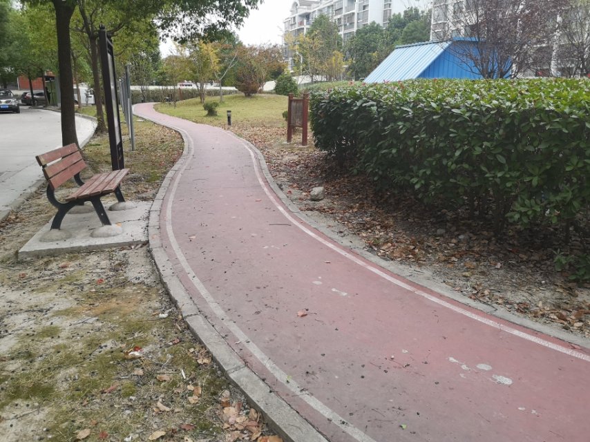 鶴鳴二村健身步道