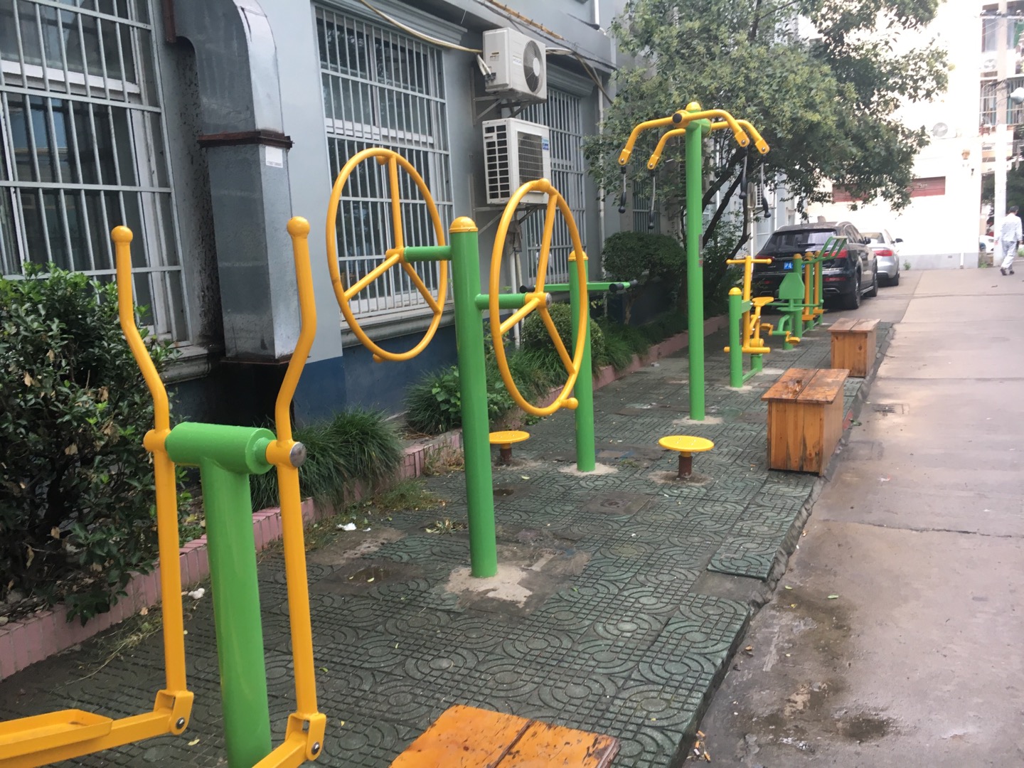 澳門路660弄市民益智健身點(diǎn)