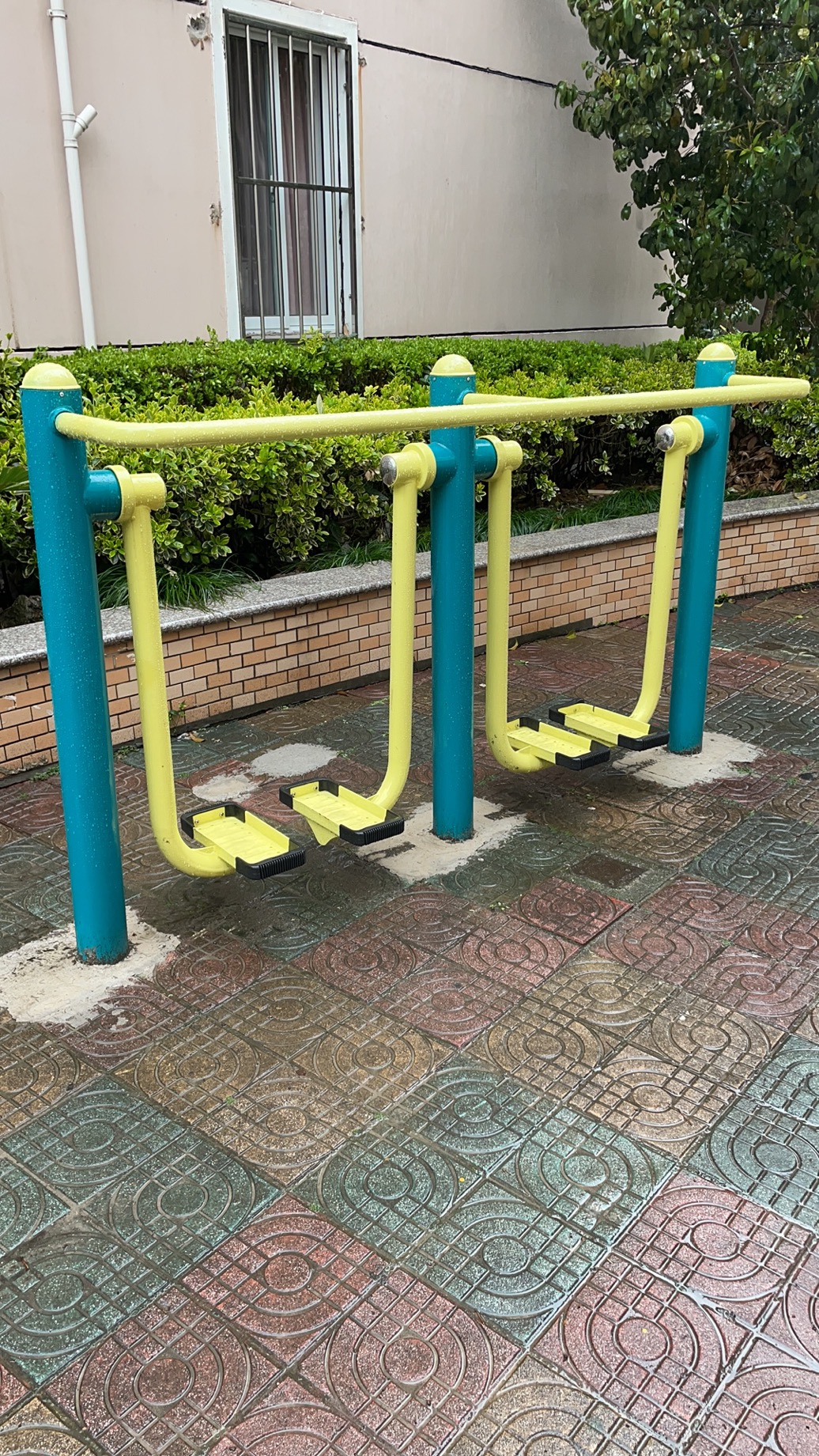 二位智能太空漫步機(jī)