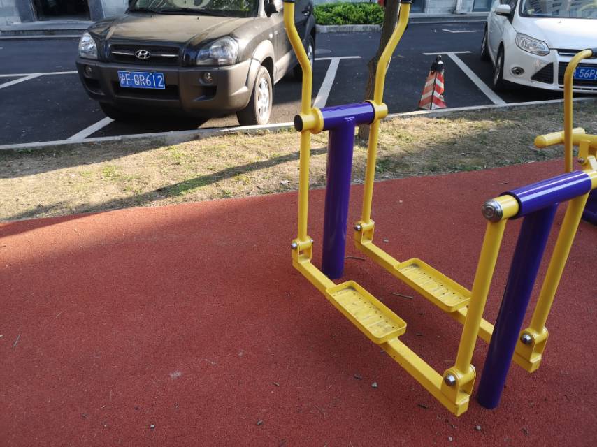 平步機(jī) 平步機(jī)