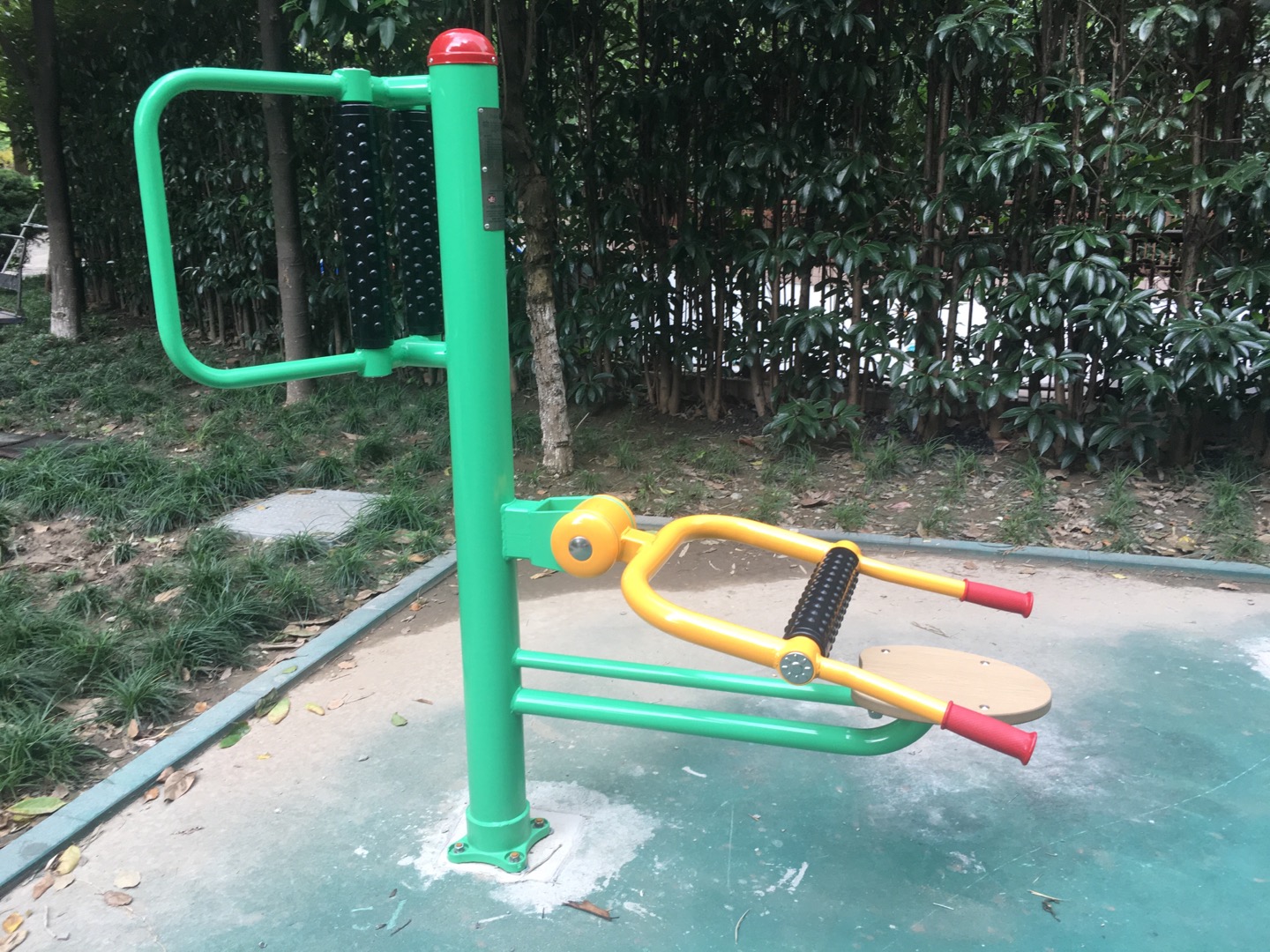 坐式腰背按摩器