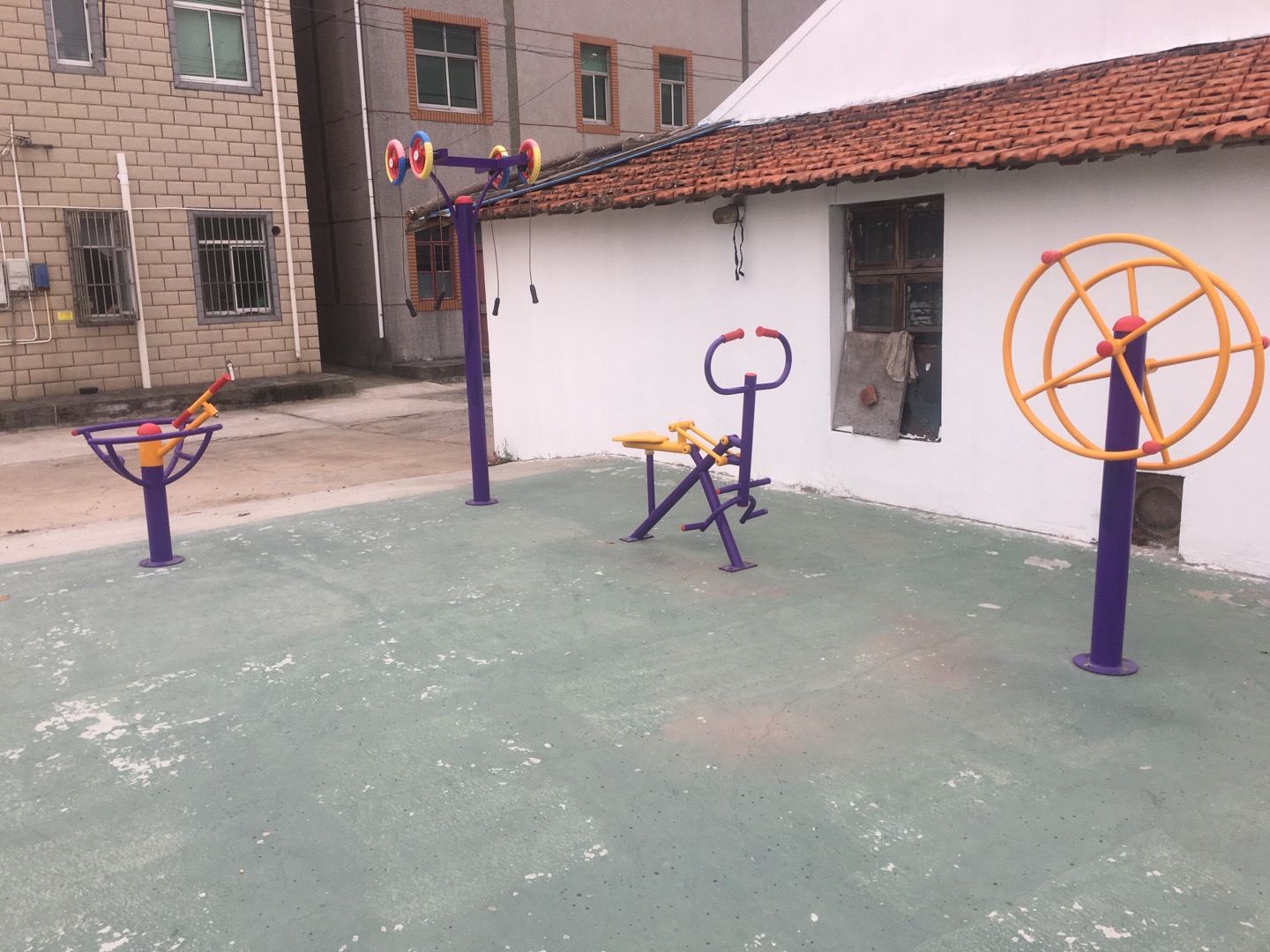 老港鎮(zhèn)建港村民委員會(huì)9組健身苑點(diǎn)