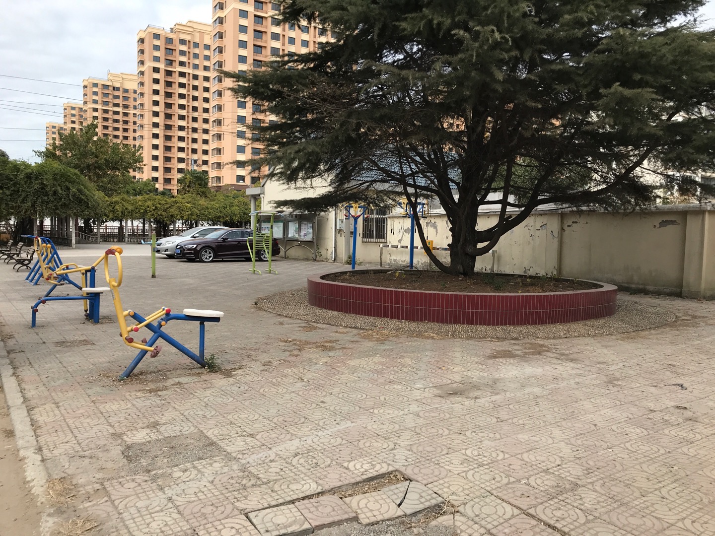 龔華新村健身點(diǎn)2