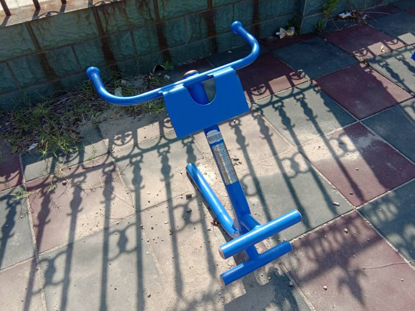 背肌訓(xùn)練器