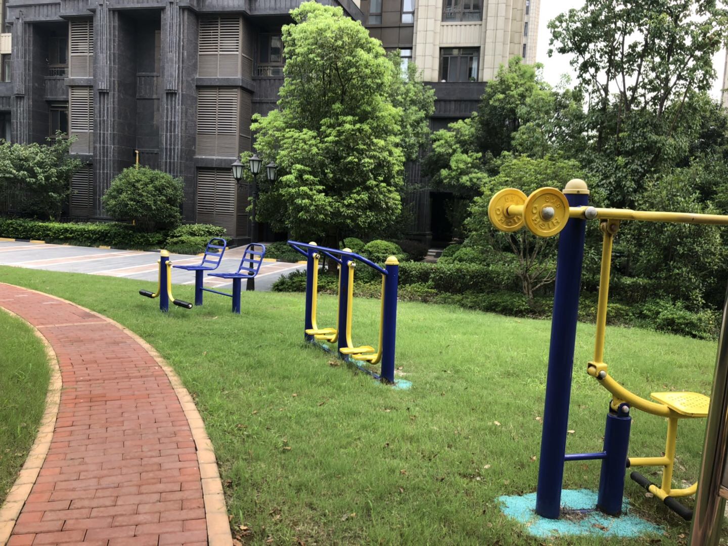 萬源一居居委A健身苑點