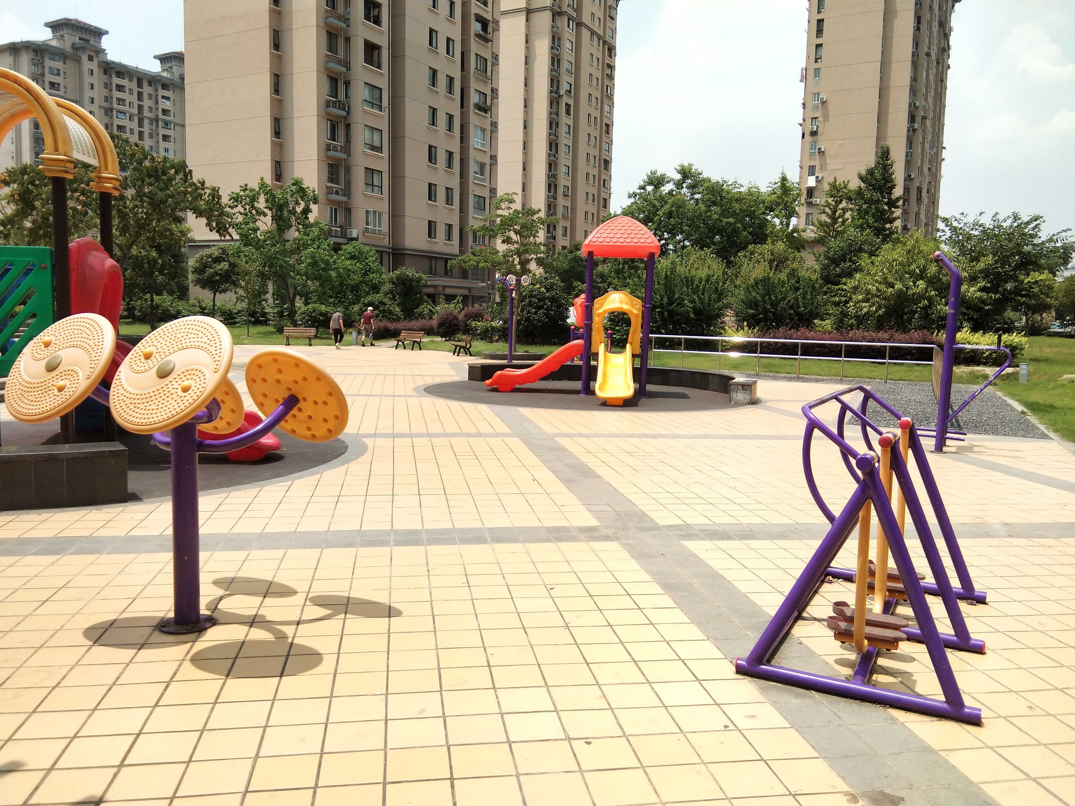 瑞和城八街區(qū)健身點(diǎn)