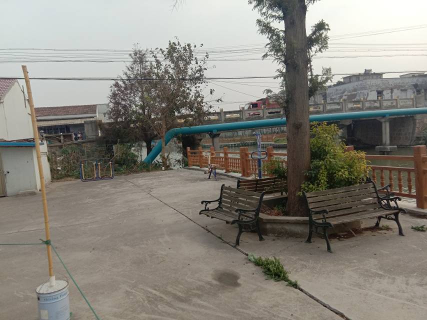 先進(jìn)村13組老年活動(dòng)室內(nèi)健身路徑