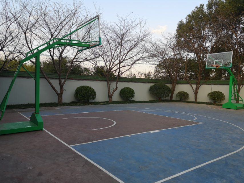 豐橋村委會(huì)籃球場(chǎng)