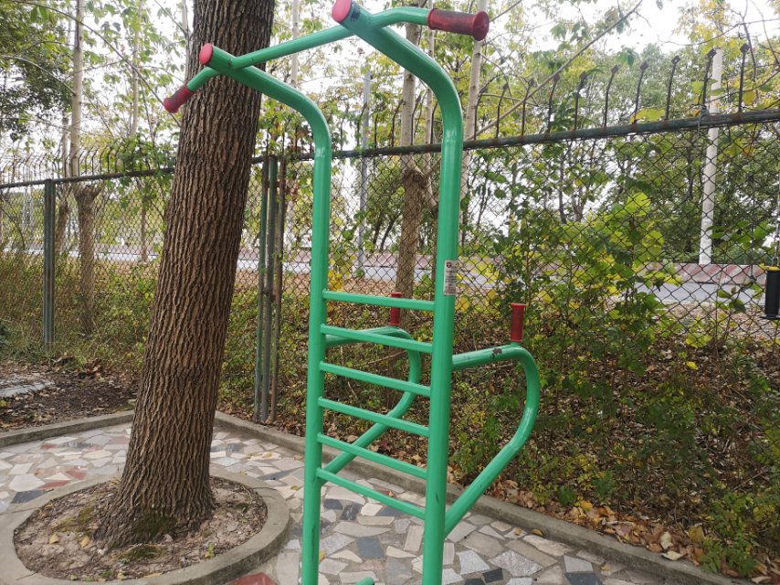 多功能訓(xùn)練器