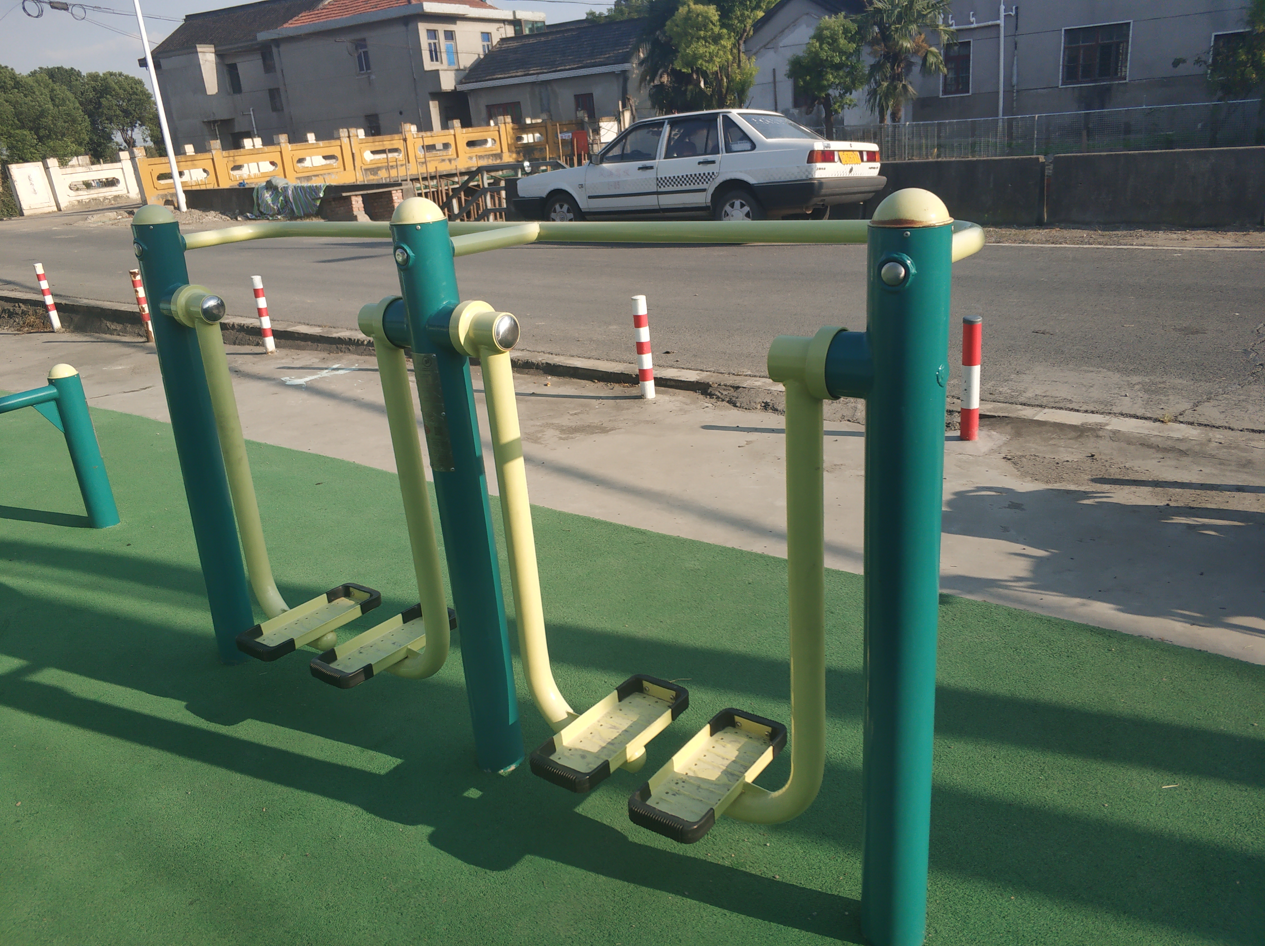 雙位太空漫步機