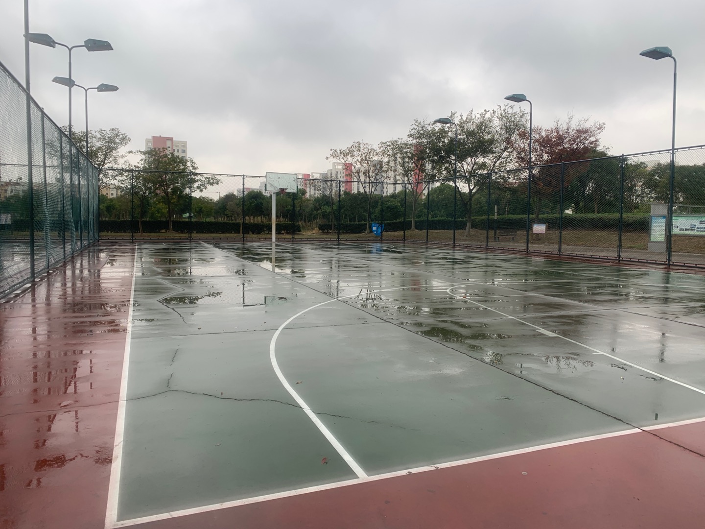 鶴園籃球場(chǎng)