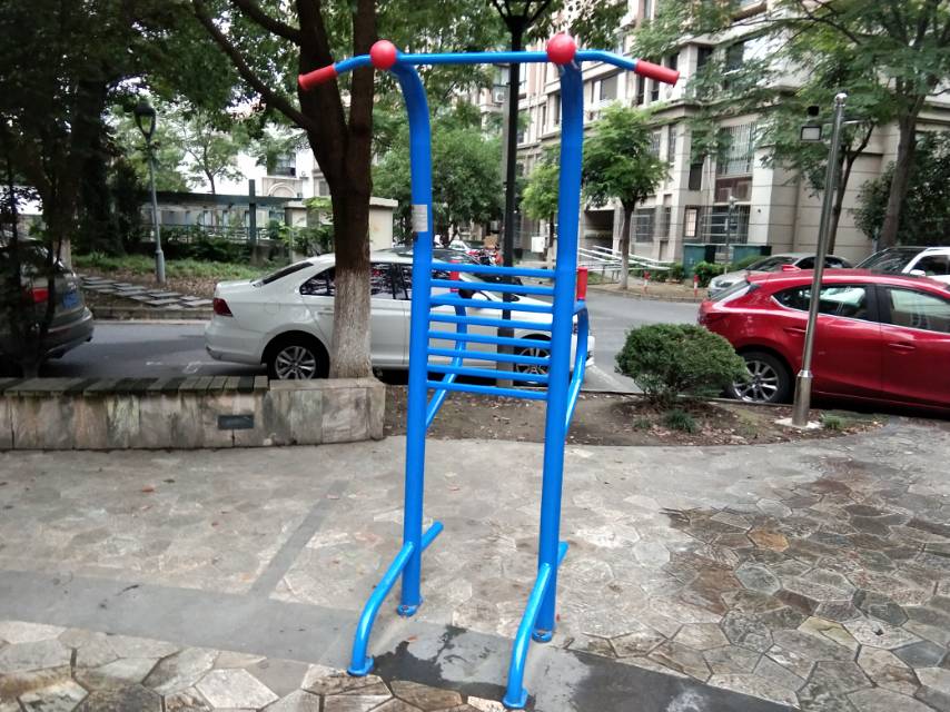 多功能訓(xùn)練器