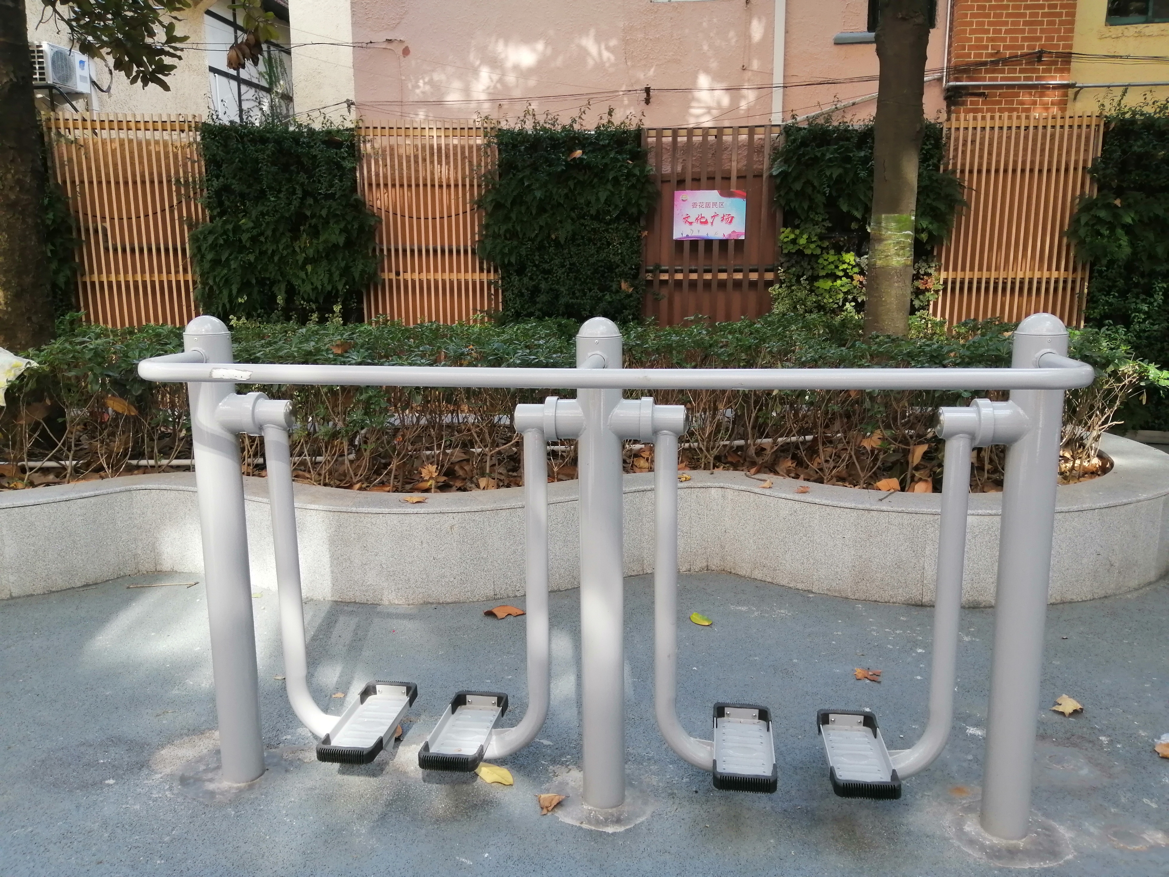 二位智能太空漫步機