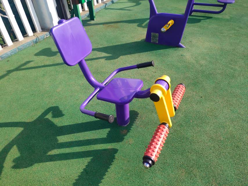 膝關(guān)節(jié)訓(xùn)練器