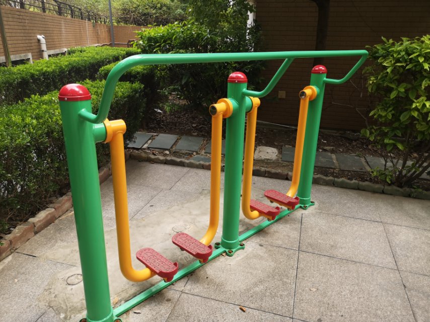 兩聯(lián)漫步機(jī)