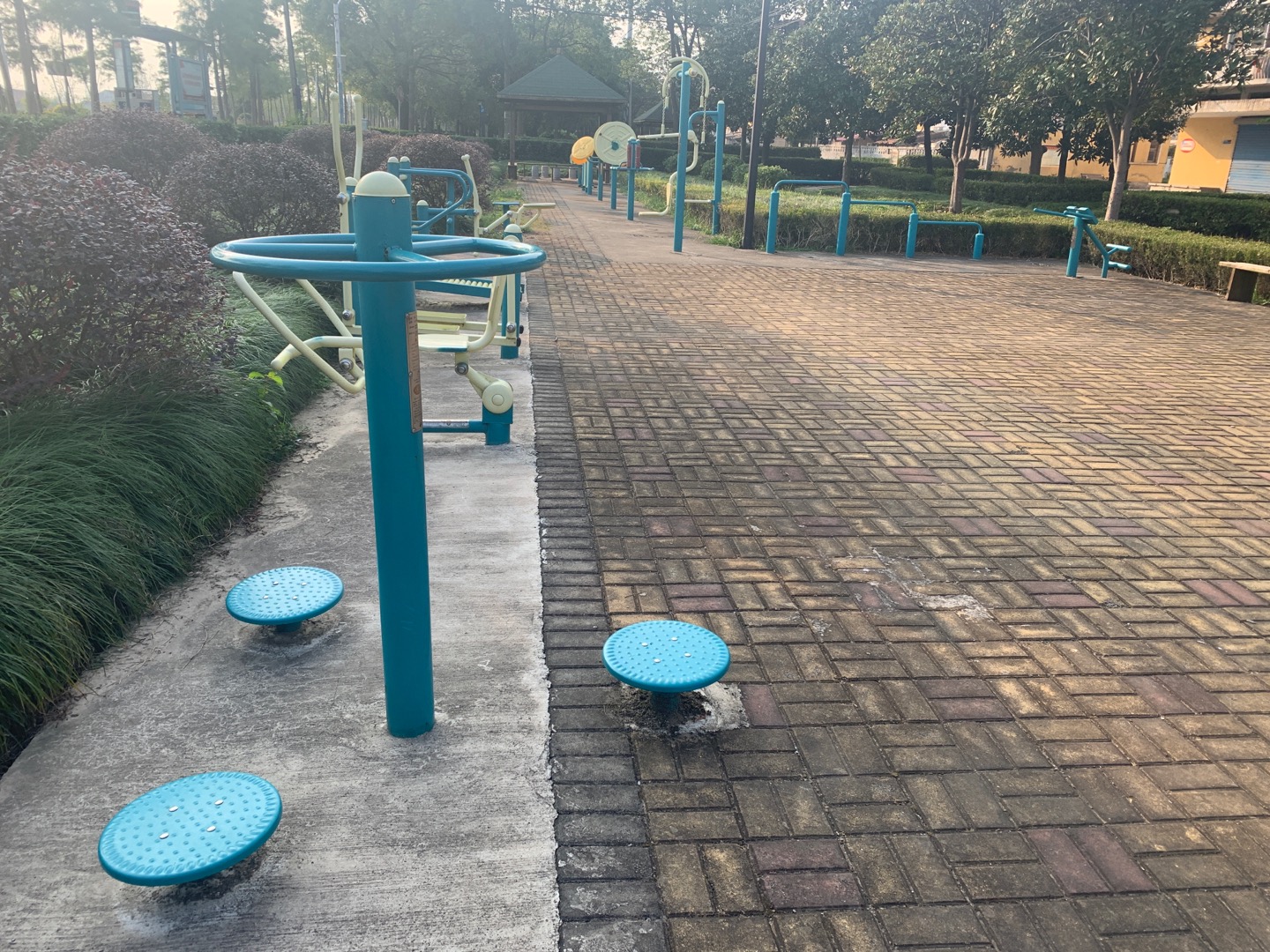 新海鎮(zhèn)界河新村健身點(diǎn)