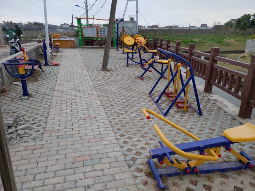 新振村新二7組健身點