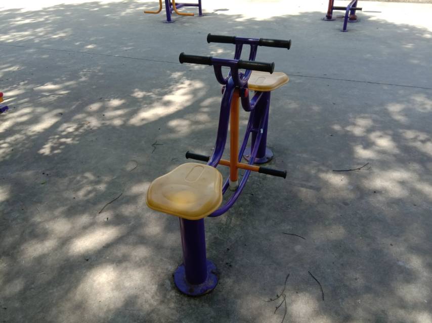 下肢康復(fù)器