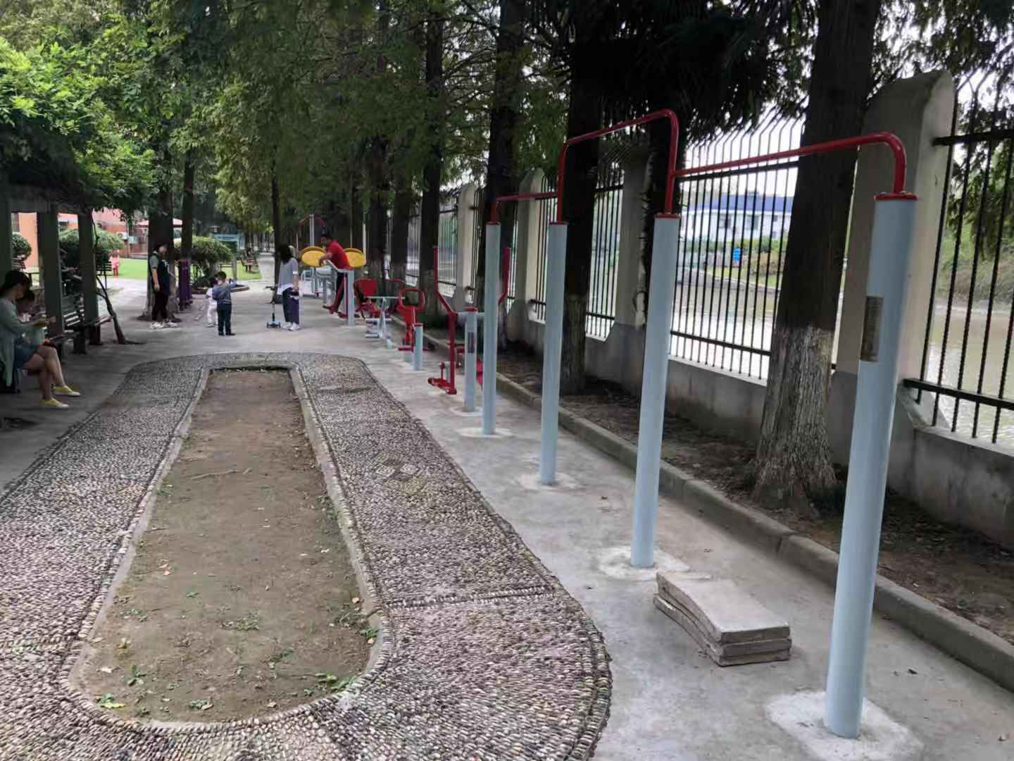 蓮安居委健身點