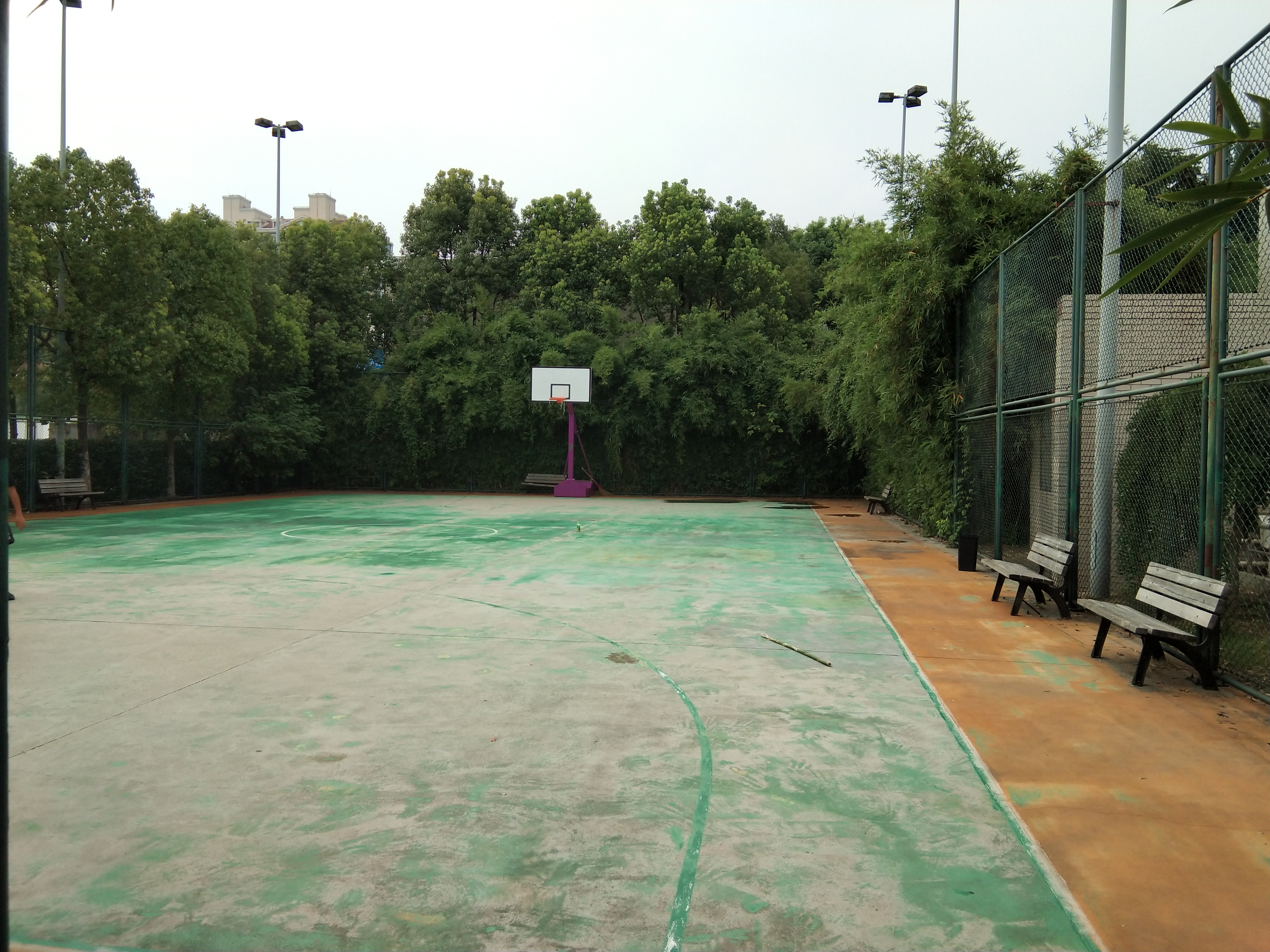 顓橋公園籃球場(chǎng)