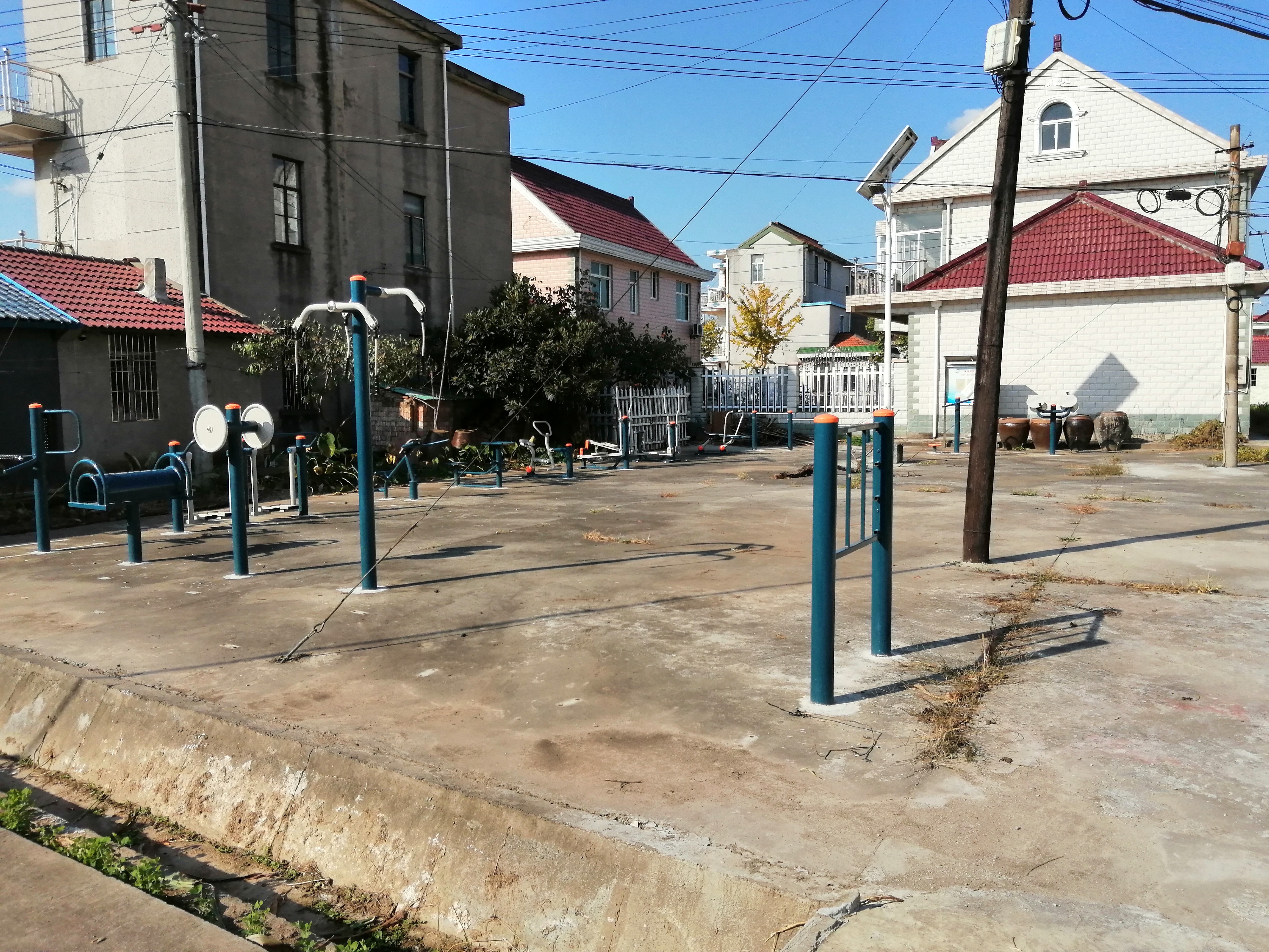 滧東村紅梅九隊(duì)健身點(diǎn)