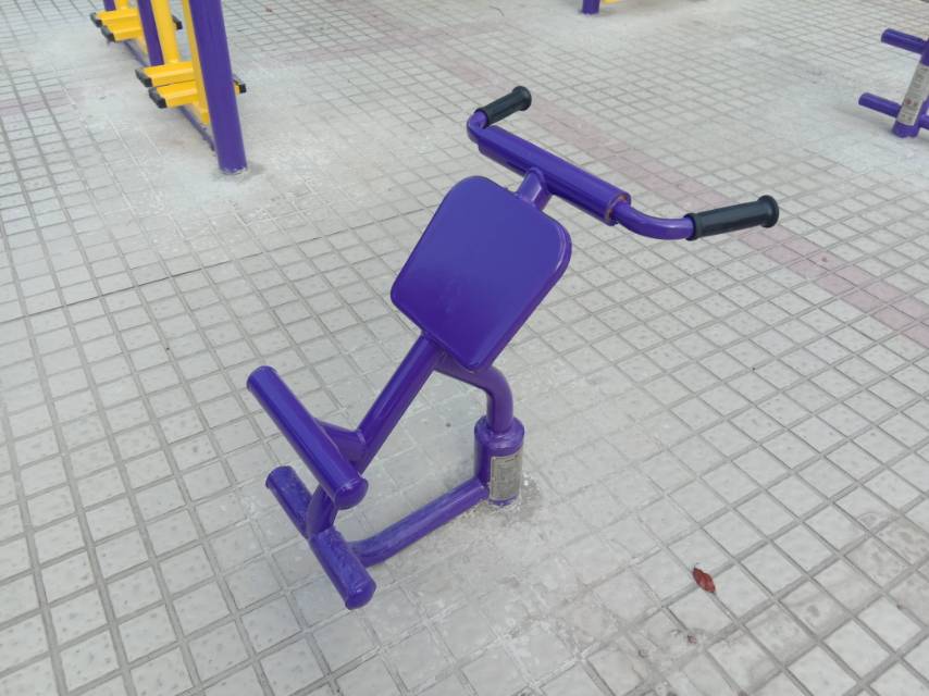 背肌訓(xùn)練器