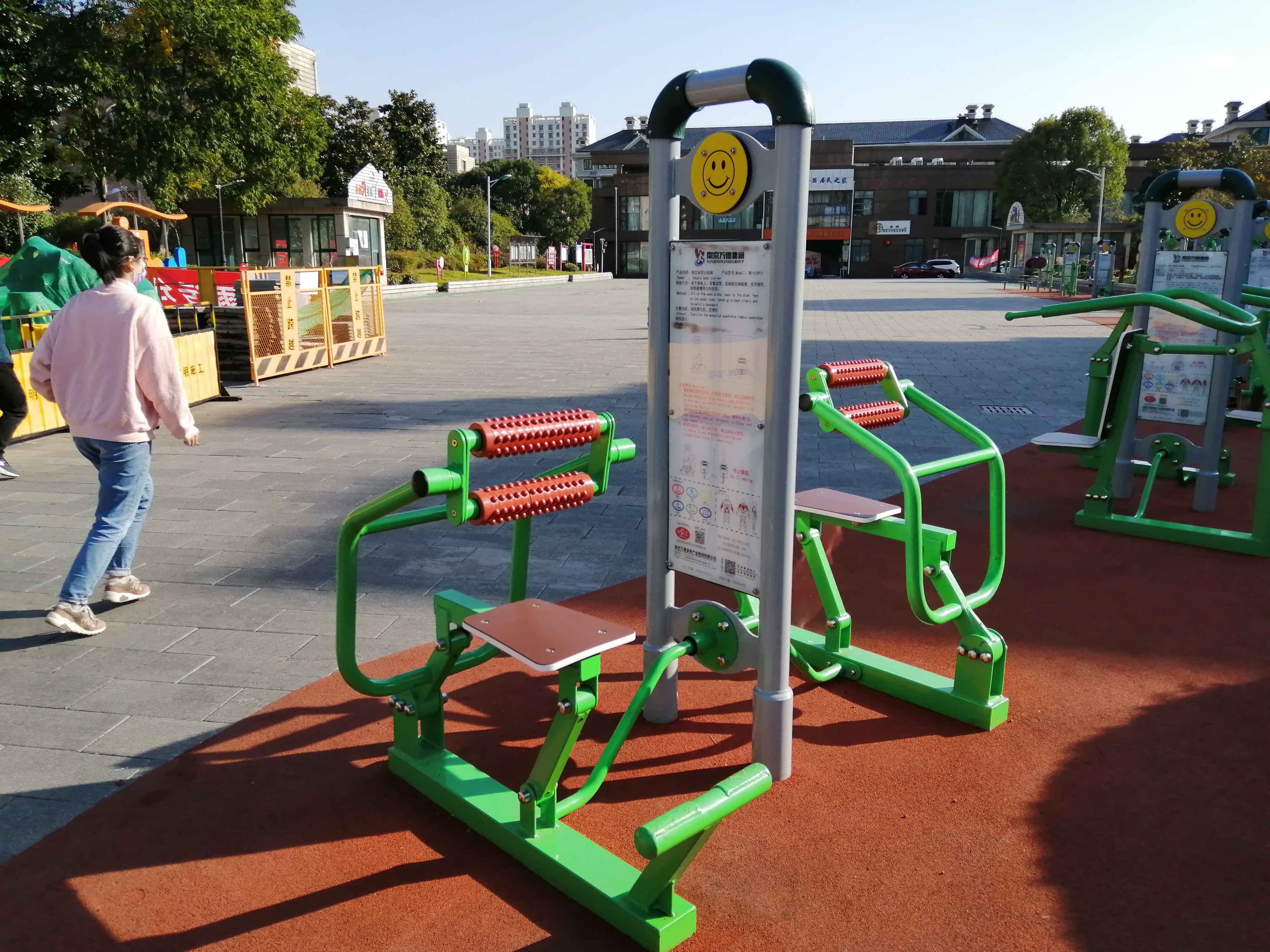 雙位背部訓(xùn)練器