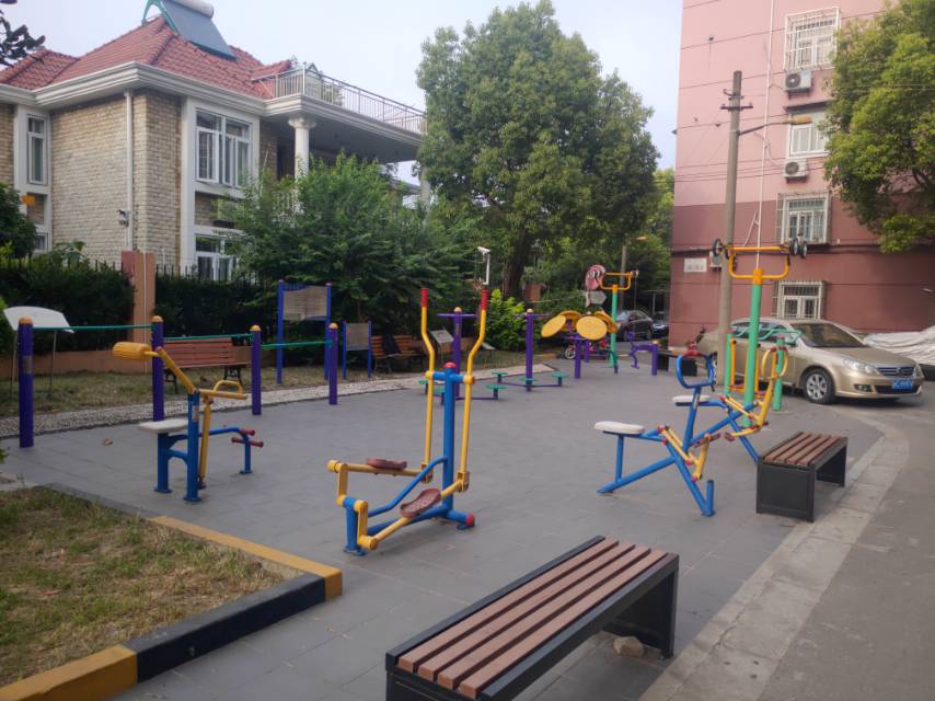 華美路居委健身點(diǎn)A