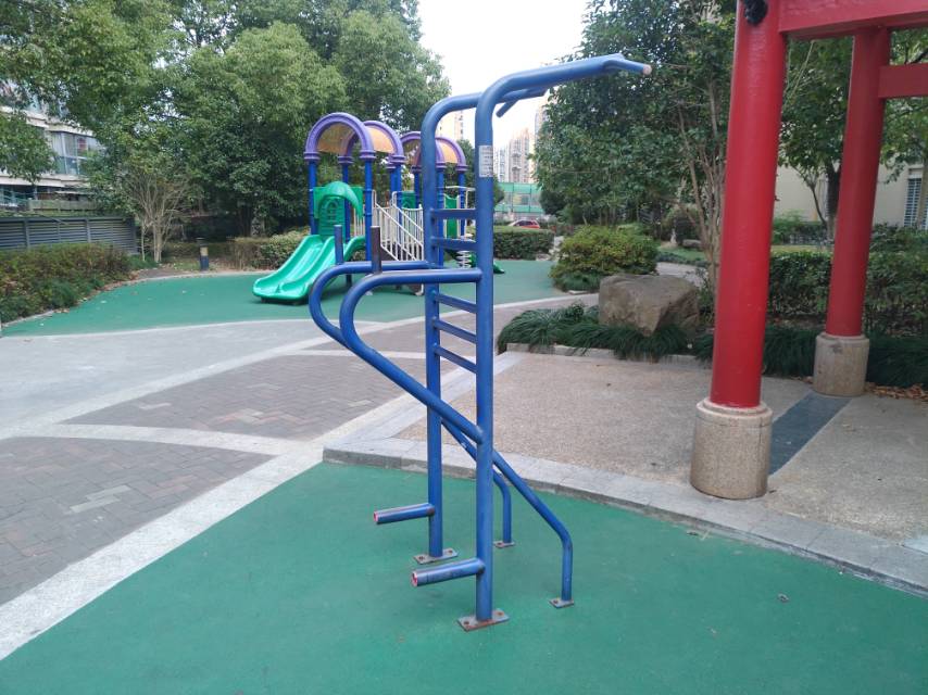 多功能訓(xùn)練器