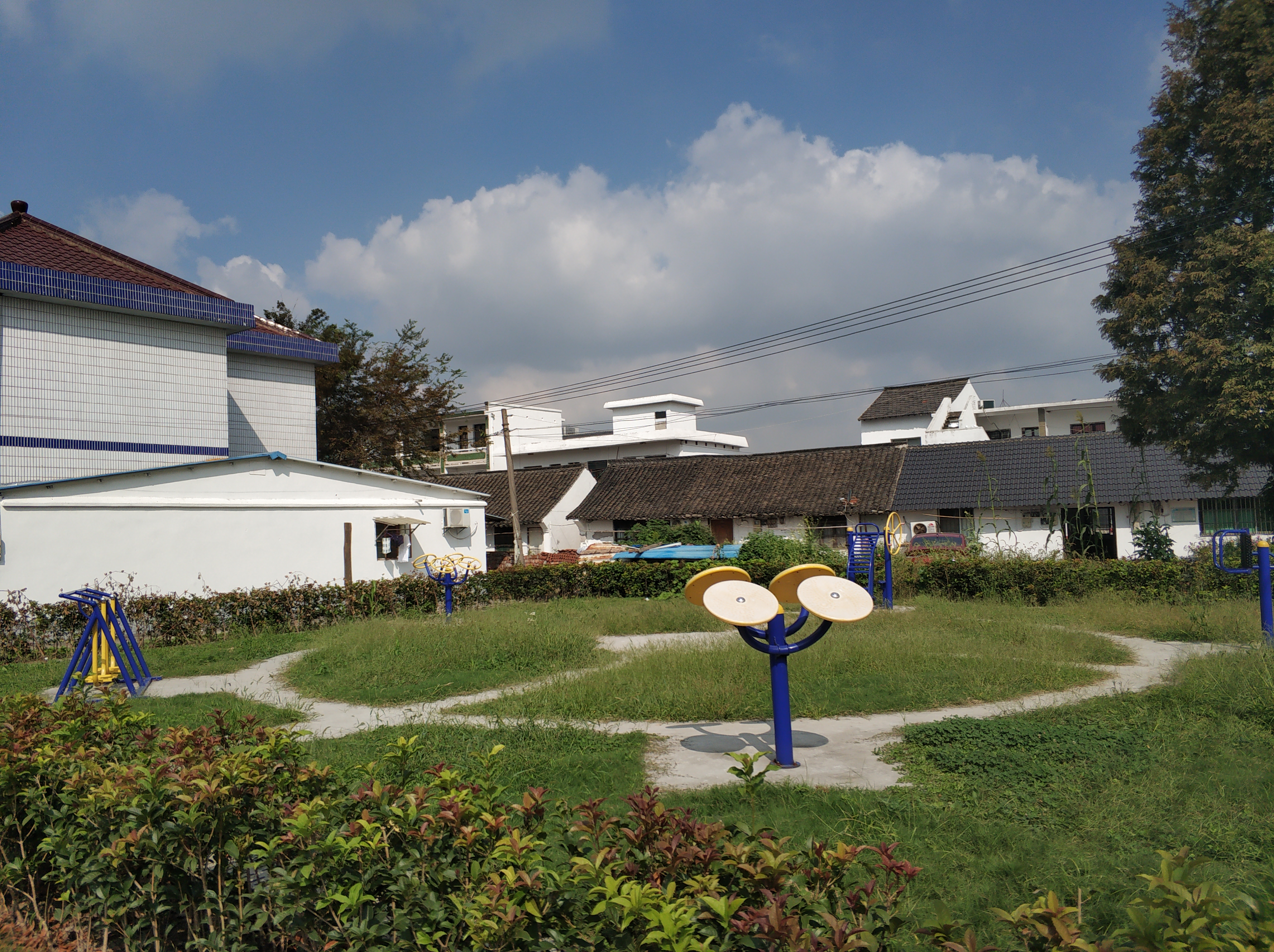 團(tuán)結(jié)村康莊小區(qū)健身點