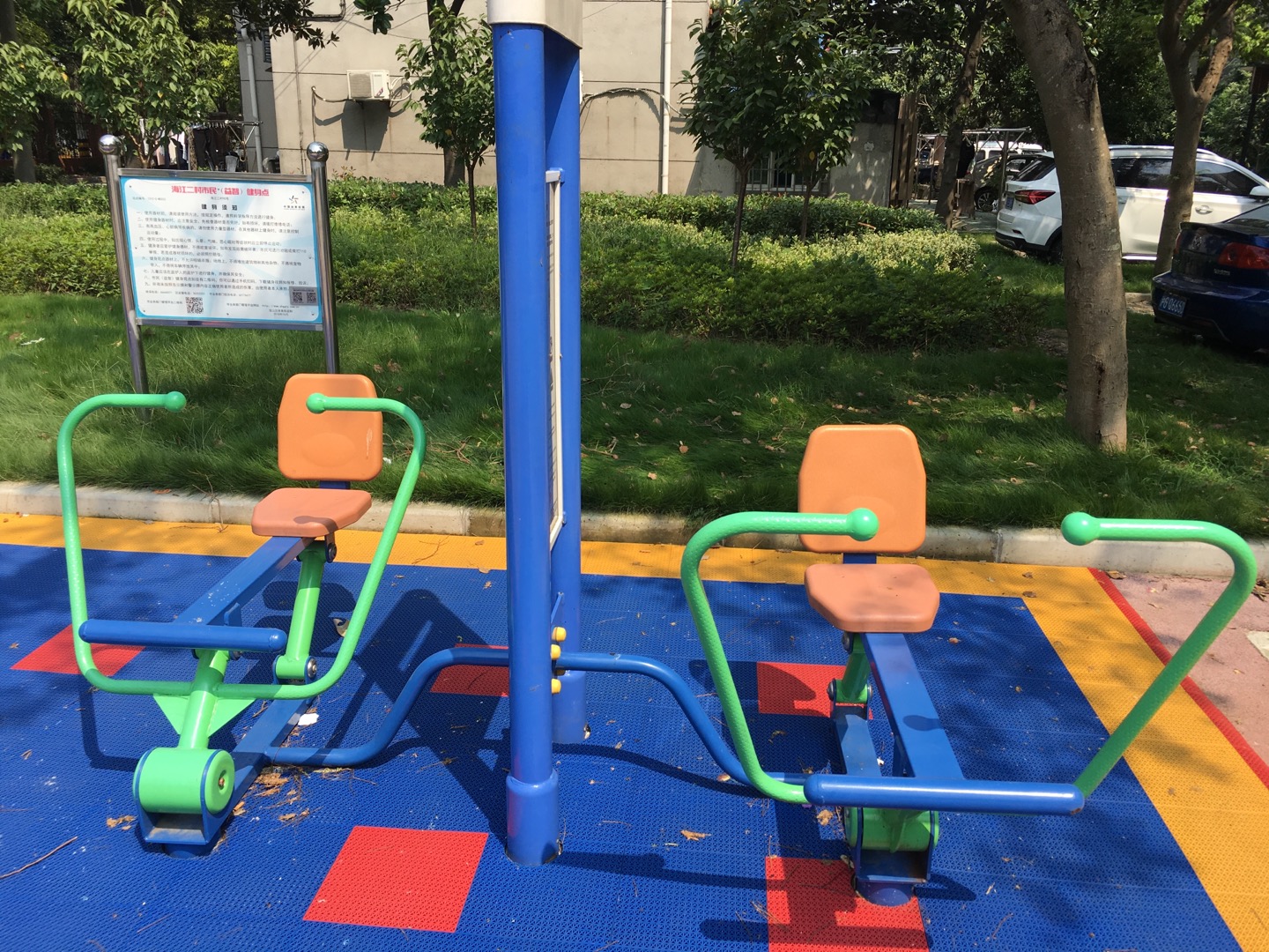 雙立柱平推平拉訓練器