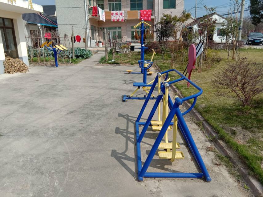 崇明區(qū)中興鎮(zhèn)汲浜大公4隊(duì)健身點(diǎn)