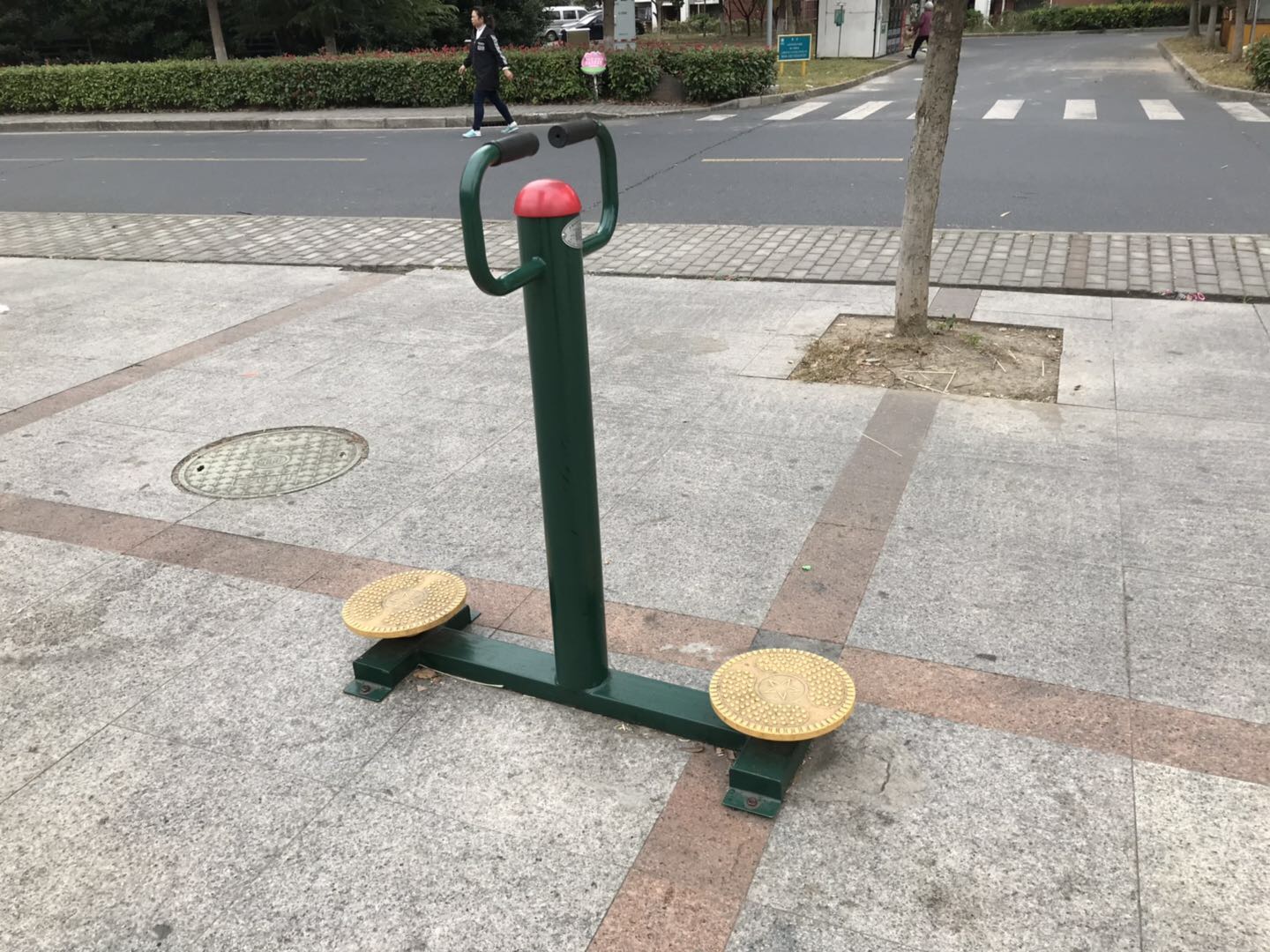 三人轉(zhuǎn)腰器