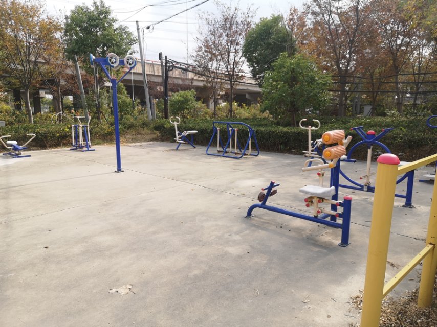 瓦南村健身點(diǎn)