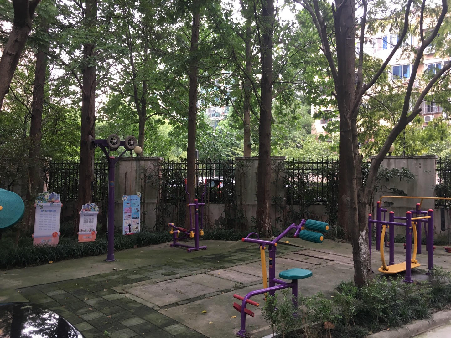 龍柏三村健身苑D