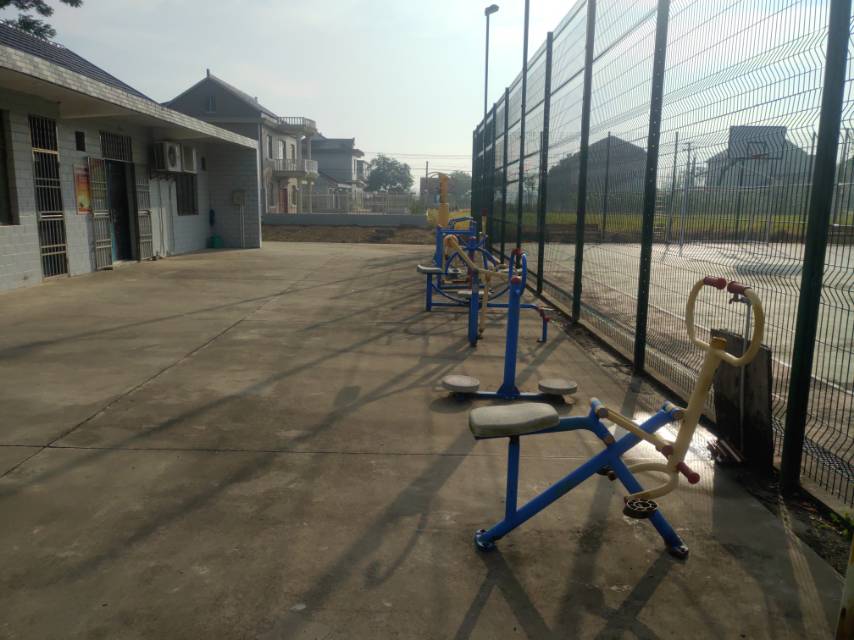 三星鎮(zhèn)海濱村健身點2