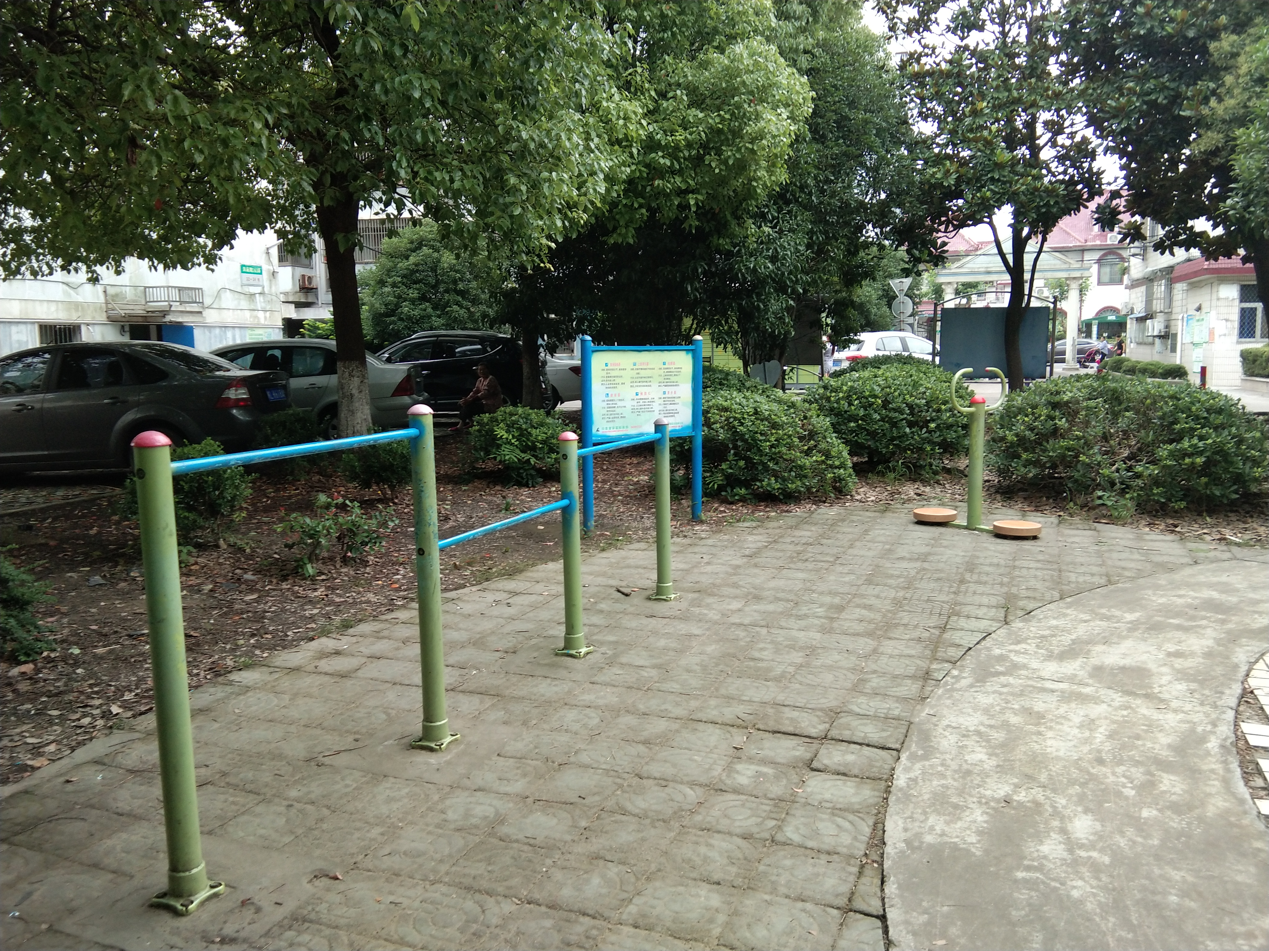 奉城鎮(zhèn)洪廟銀欣苑K區(qū)市民益智健身苑點(diǎn)