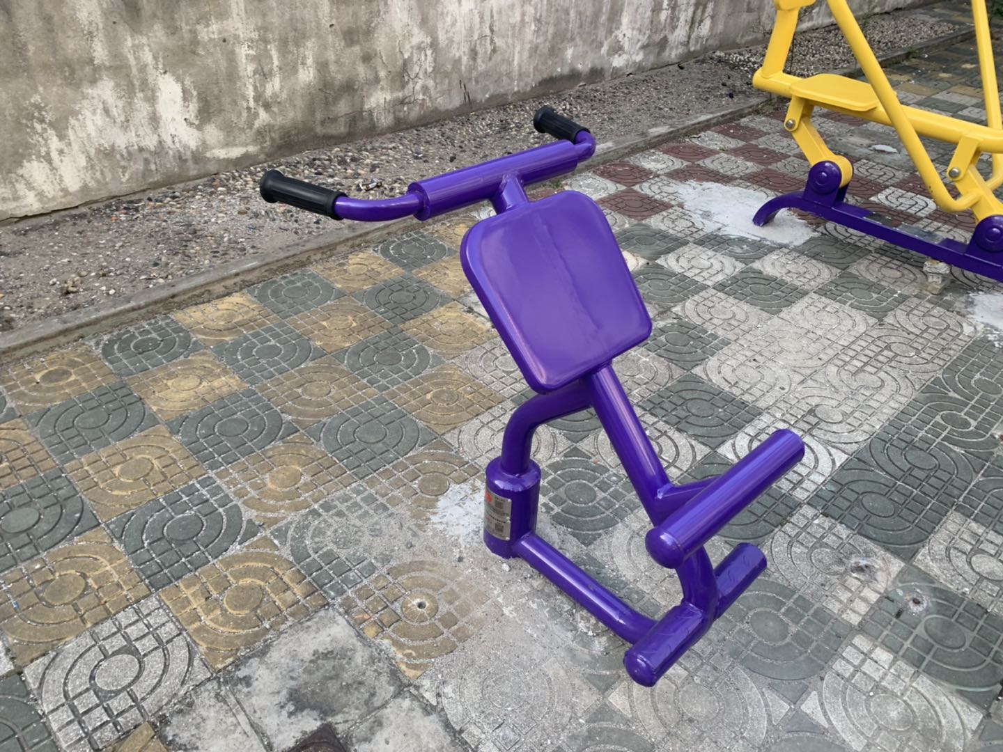 背肌訓(xùn)練器